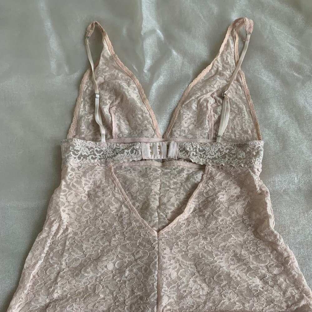 Baby pink sexy lingerie top with keyhole cutout in back. 100% cotton size small